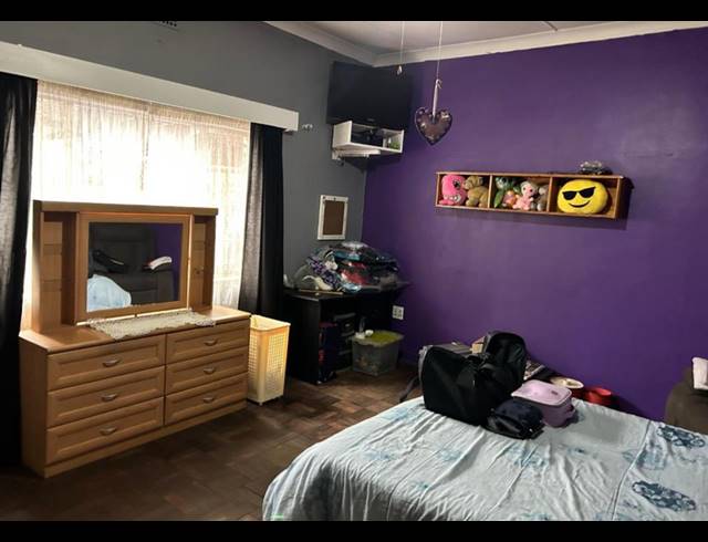 3 BEDROOM HOUSE FOR SALE IN FLORENTIA